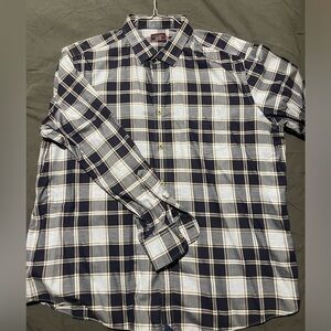 Men’s black and white plaid shirt